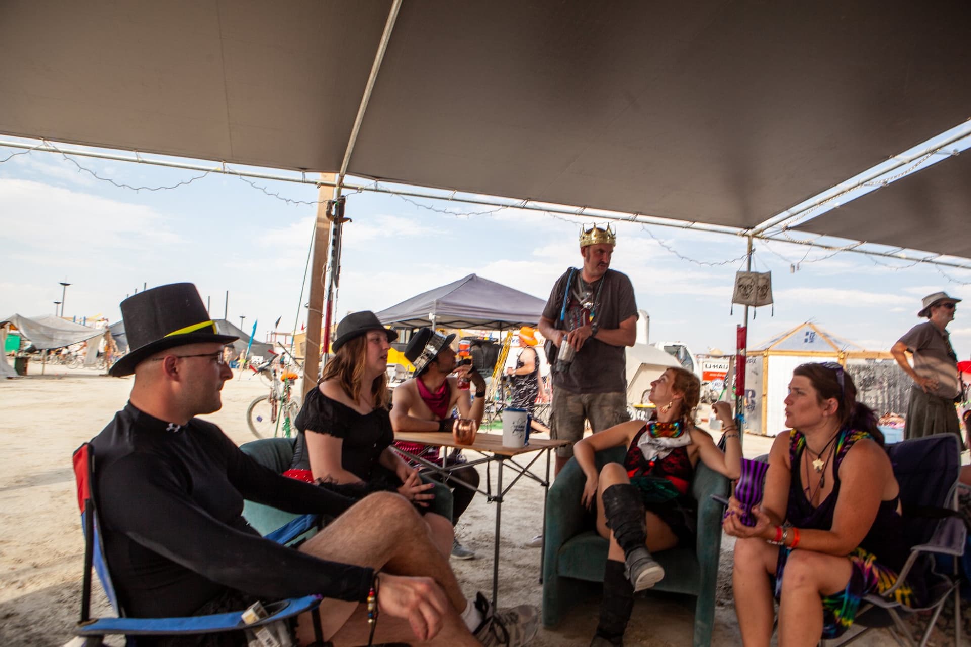 The camp shade party · 1/18