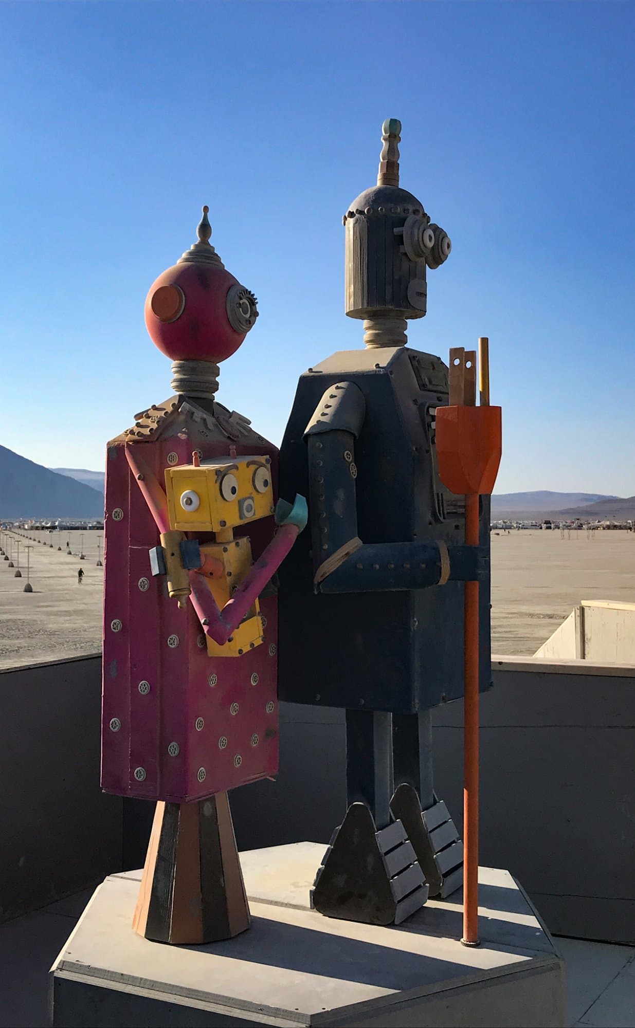The robot sculptures · 3/17