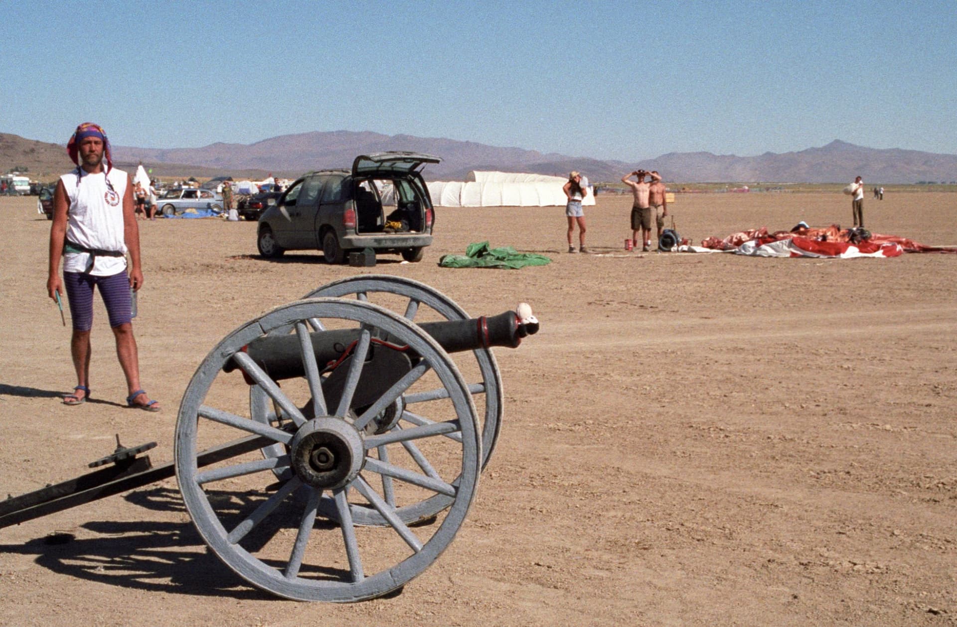 The playa cannon, lining up the shot · 9/9