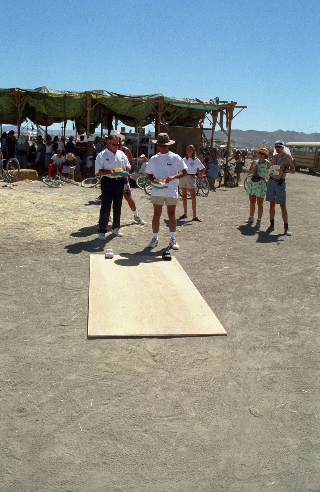The plywood RC race · 2/21