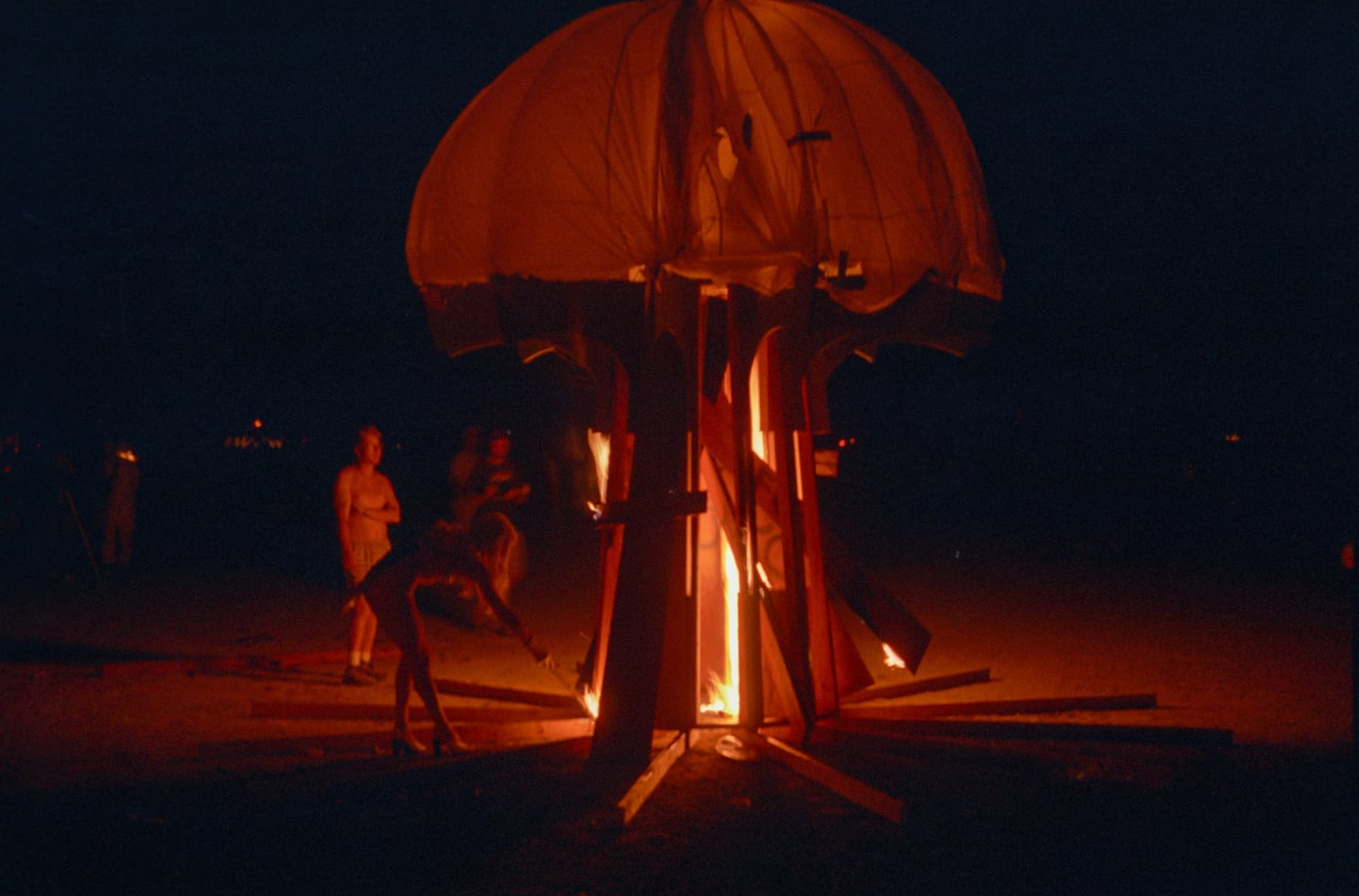 The parasol temple at night · 11/12