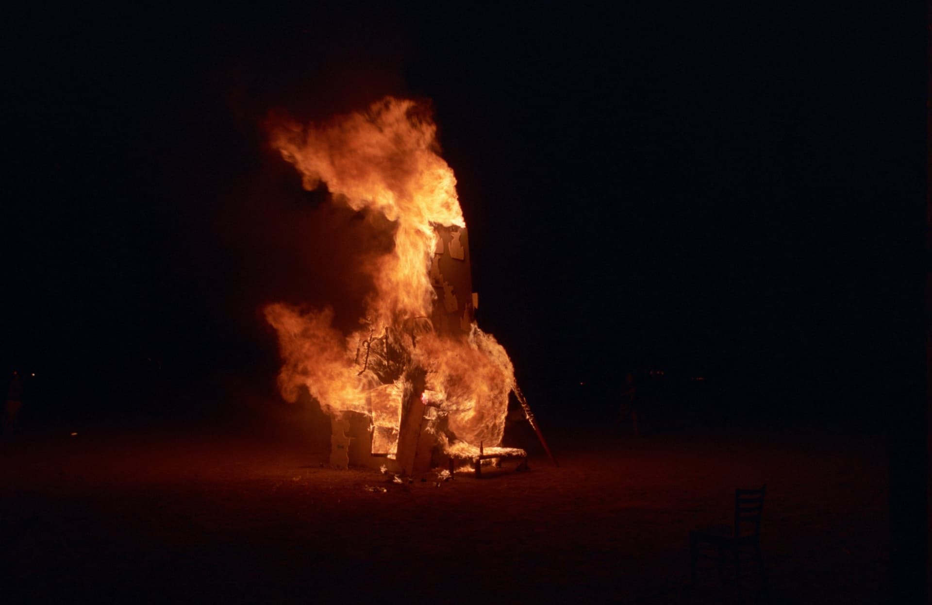 Burning the white shrine · 11/18