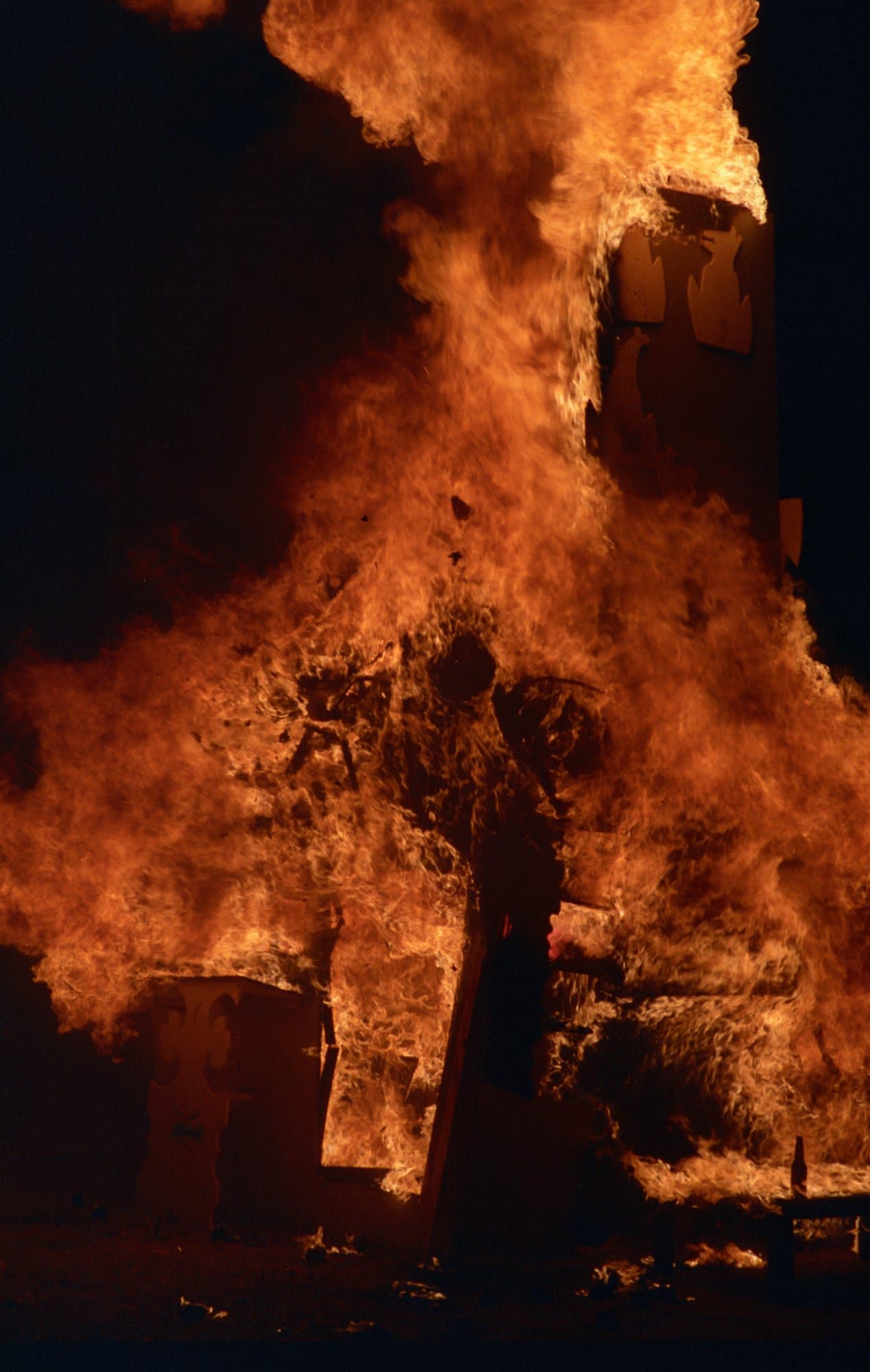 Burning the white shrine · 12/18