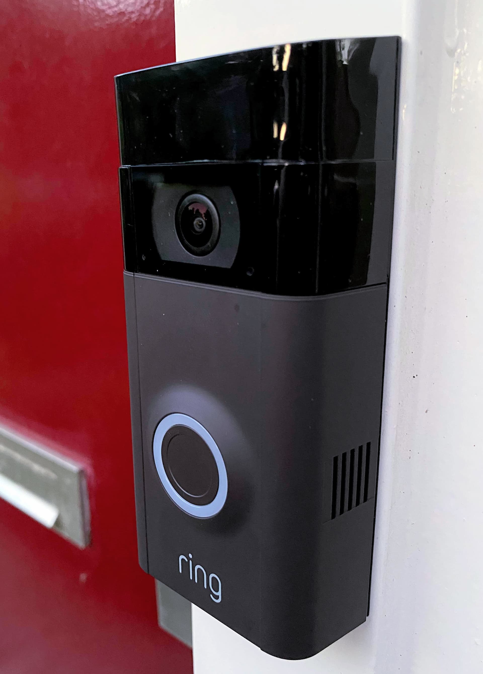 The doorbell camera (2018) (1 of 4)