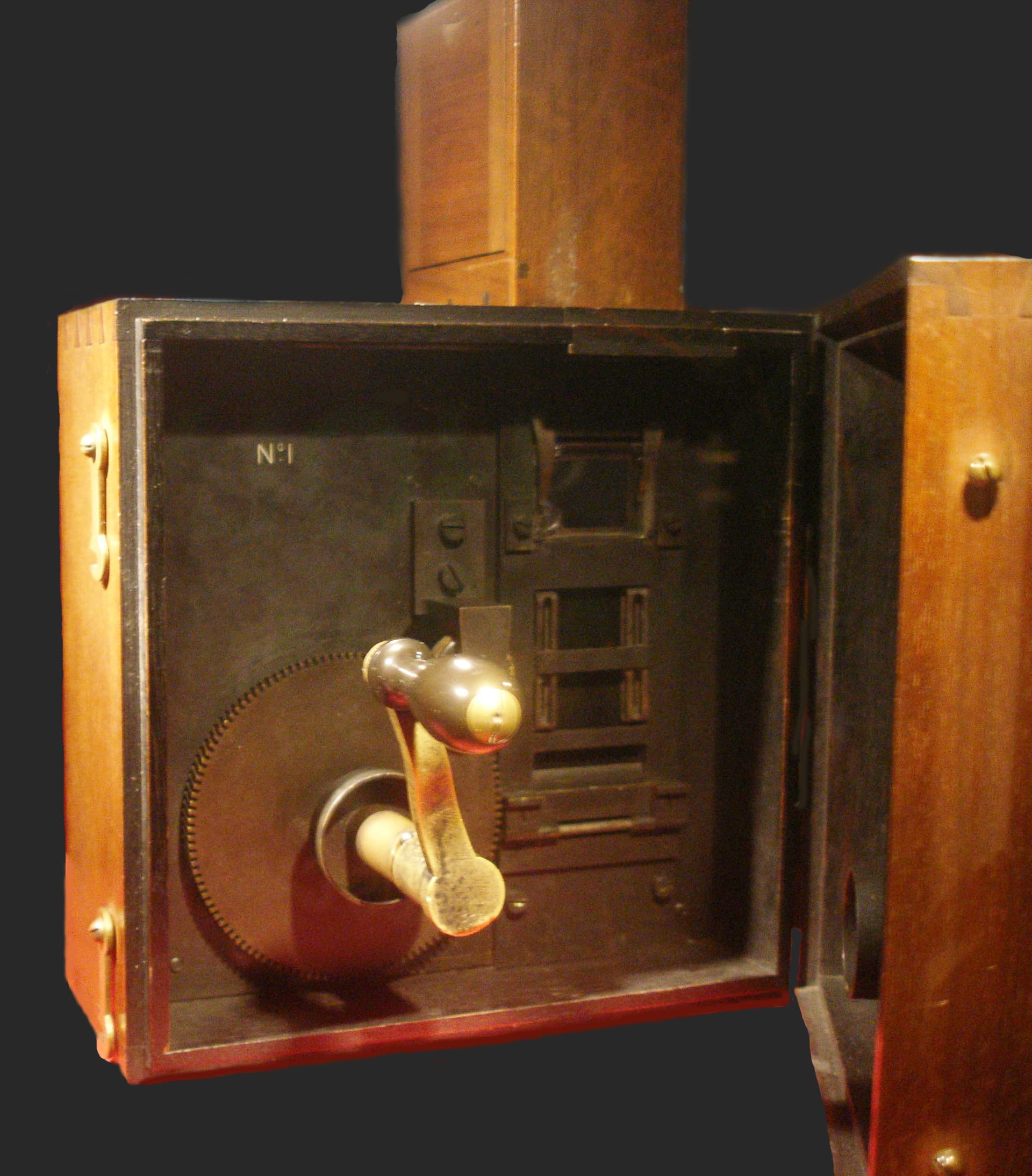The Lumière Cinématographe (1895) (3 of 4)