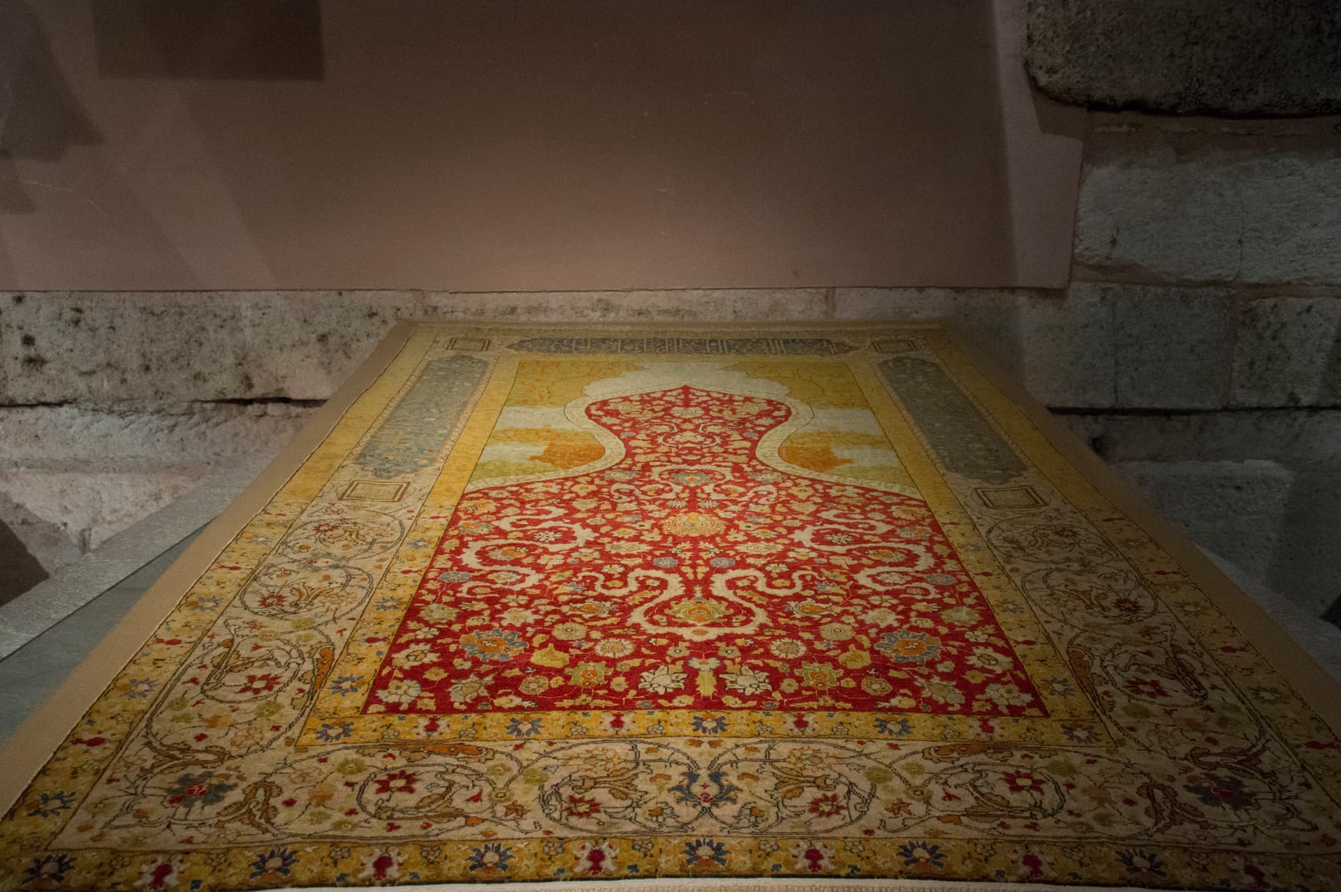 Hereke silk carpet, Istanbul Carpet Museum