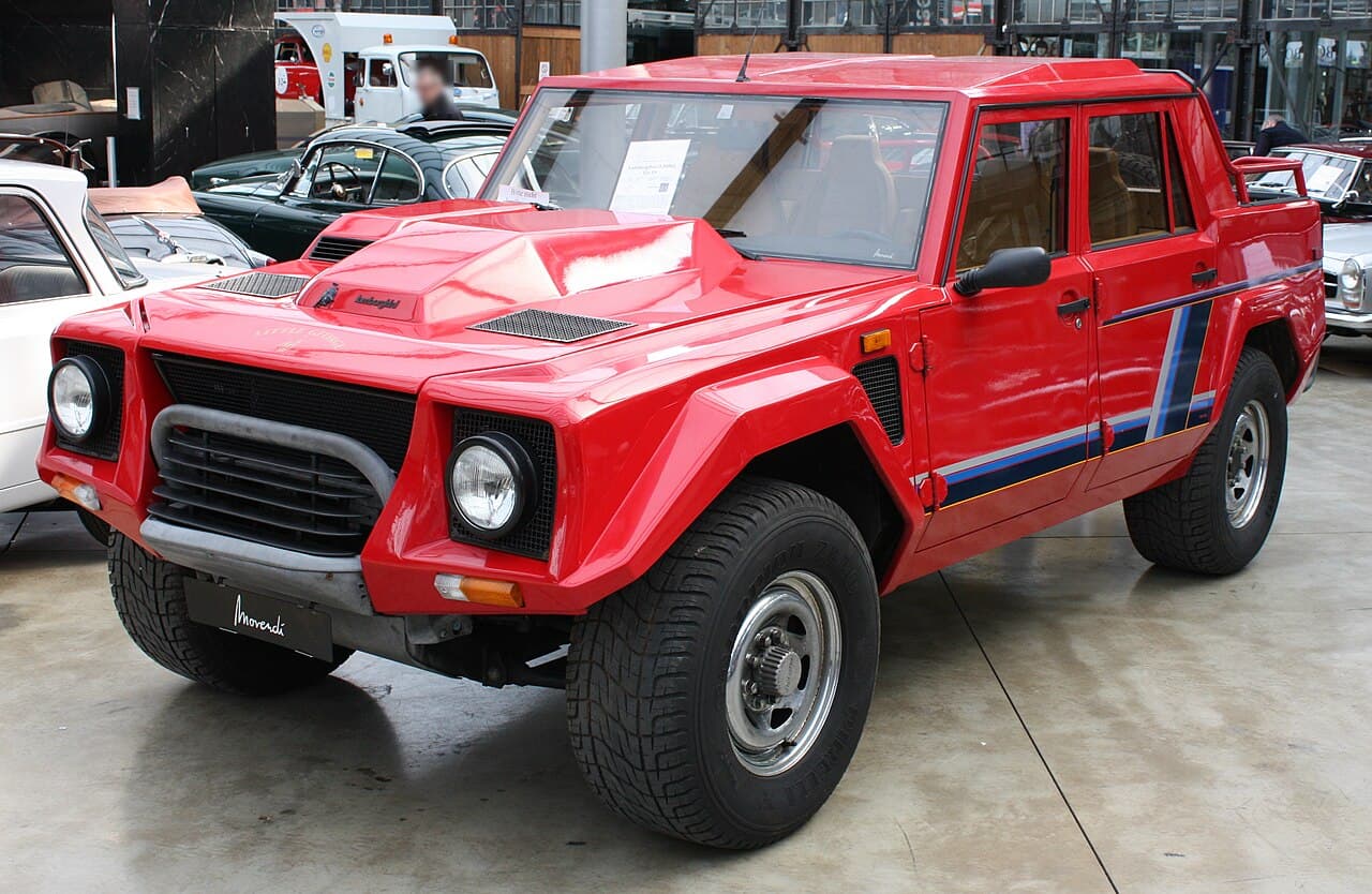 Lamborghini LM002 - The Rambo Lambo