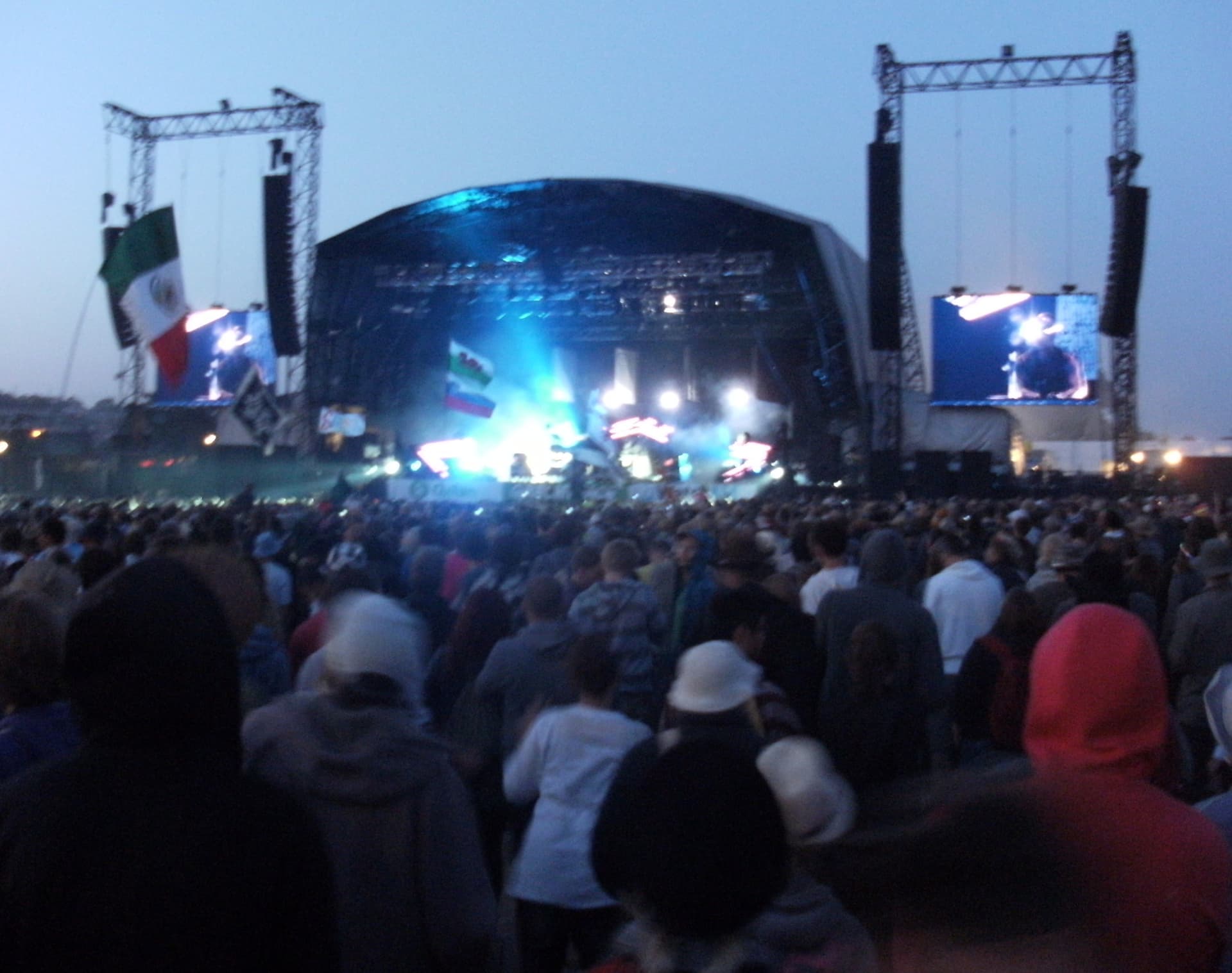 Glastonbury (2010)