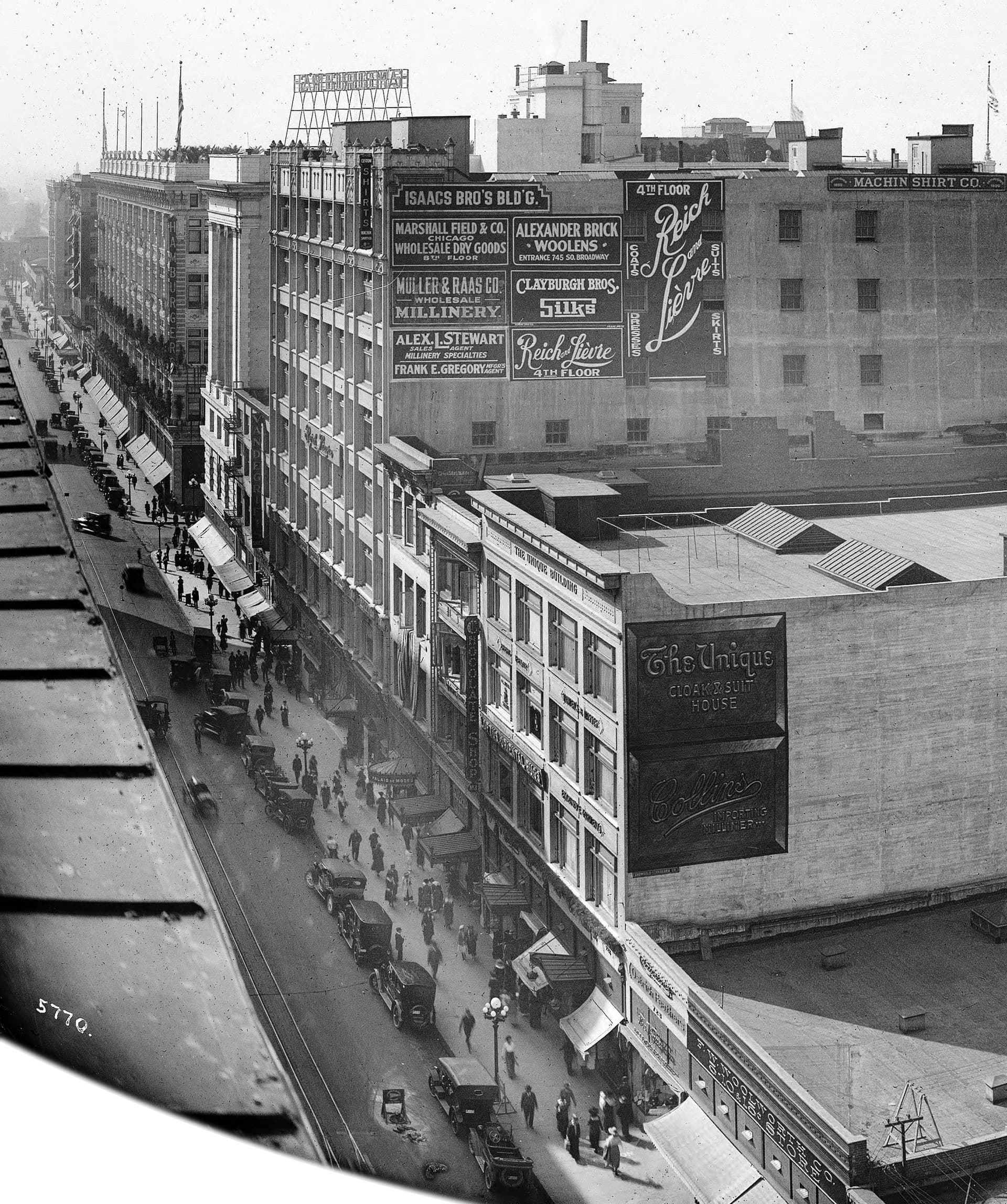 BroadwaySouthFromSeventh1917