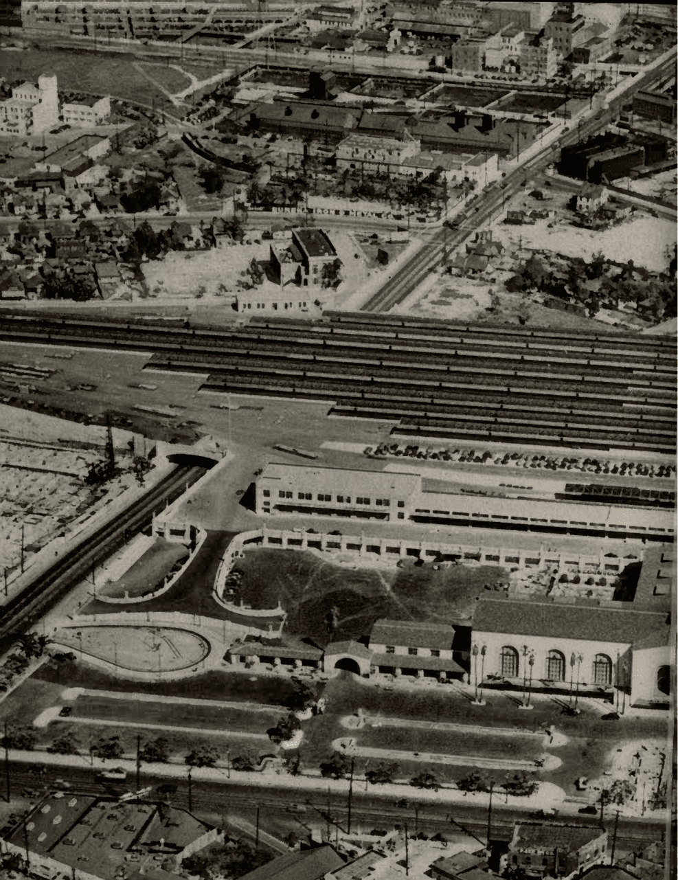 FWP American Guide Series city 1941 California Los Angeles a guide to the city and its e…