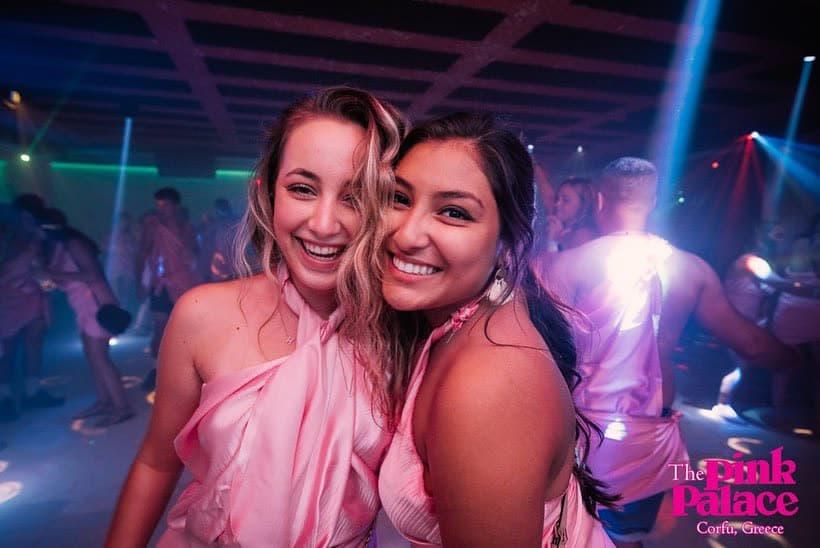 Check the pictures from our last TOGA Party What a party! (6 of 7)