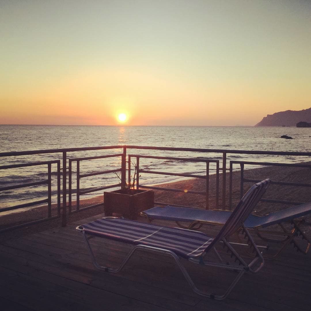 The sun is setting and the party is about to start!