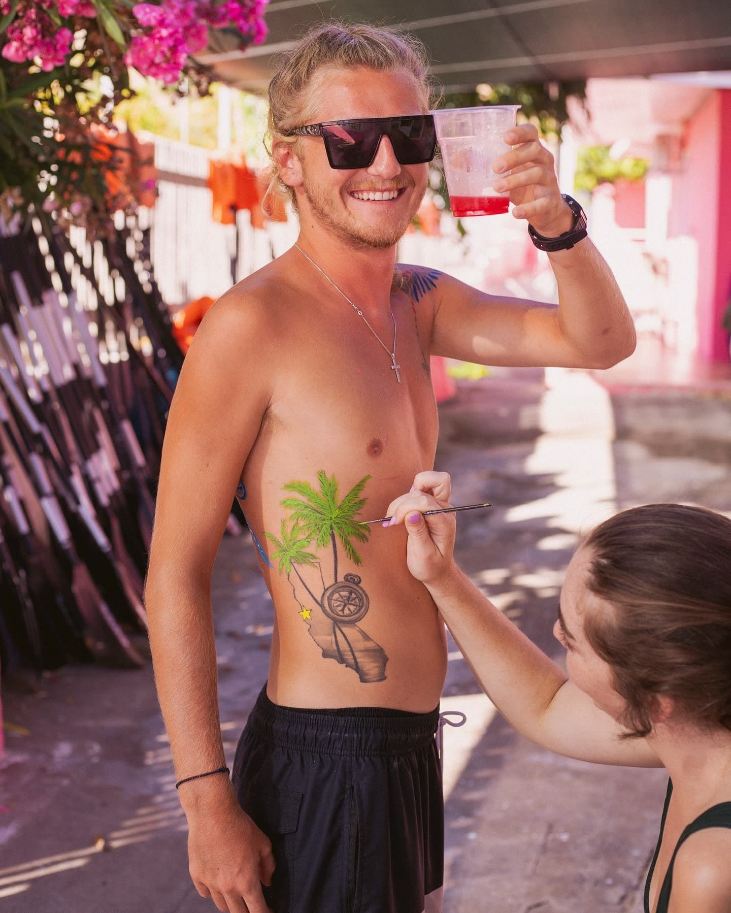 Art, sun, and new friends! (7 of 9)