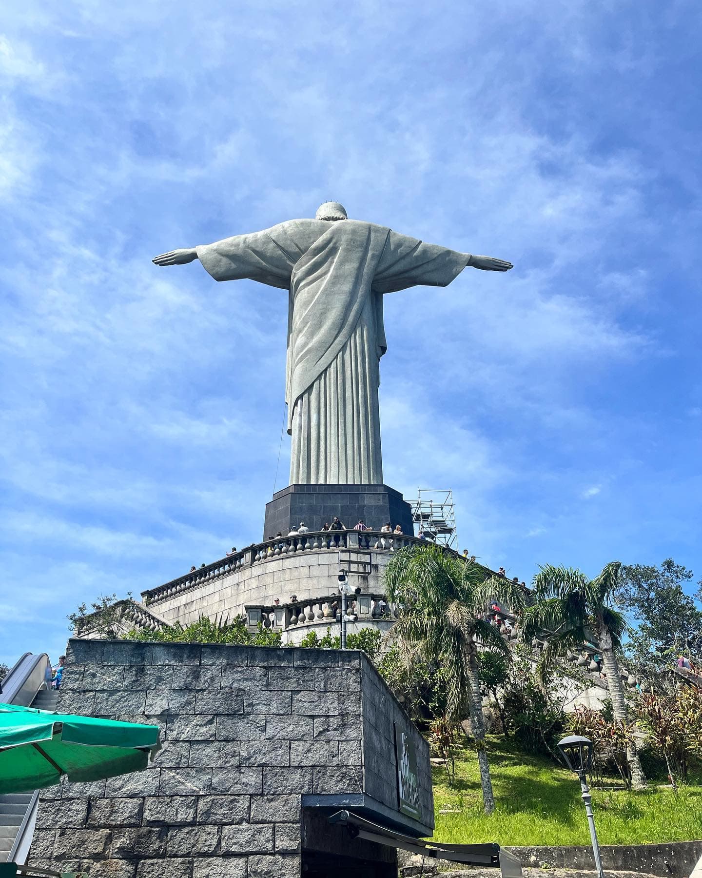 No soy amante del arte sacro pero debo admitir que esta escultura es imponente y está… (3 of 8)