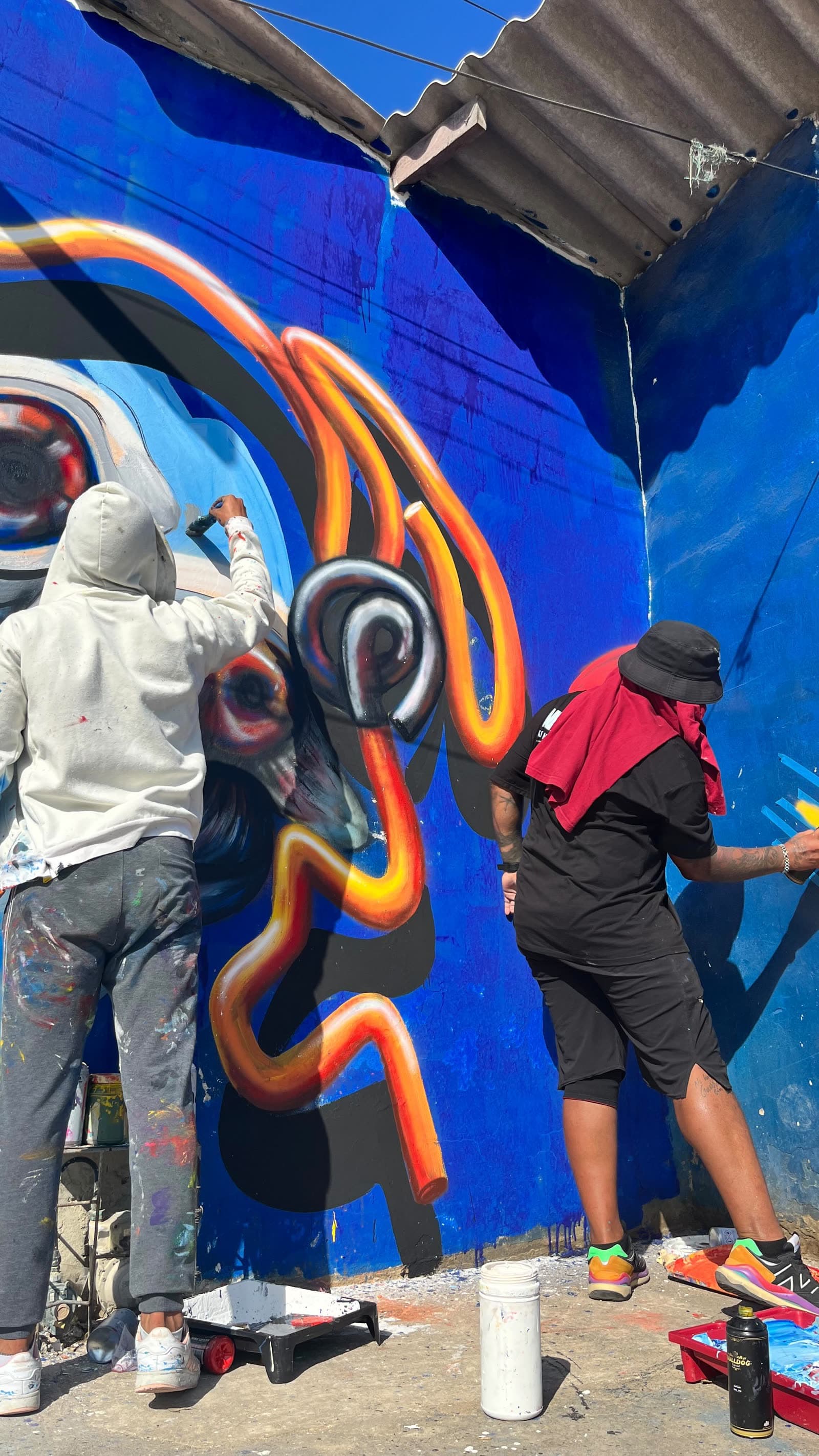 Les comparto este muro realizado en el barrio REBOLO en junto a mi colega @ruben_artista…
