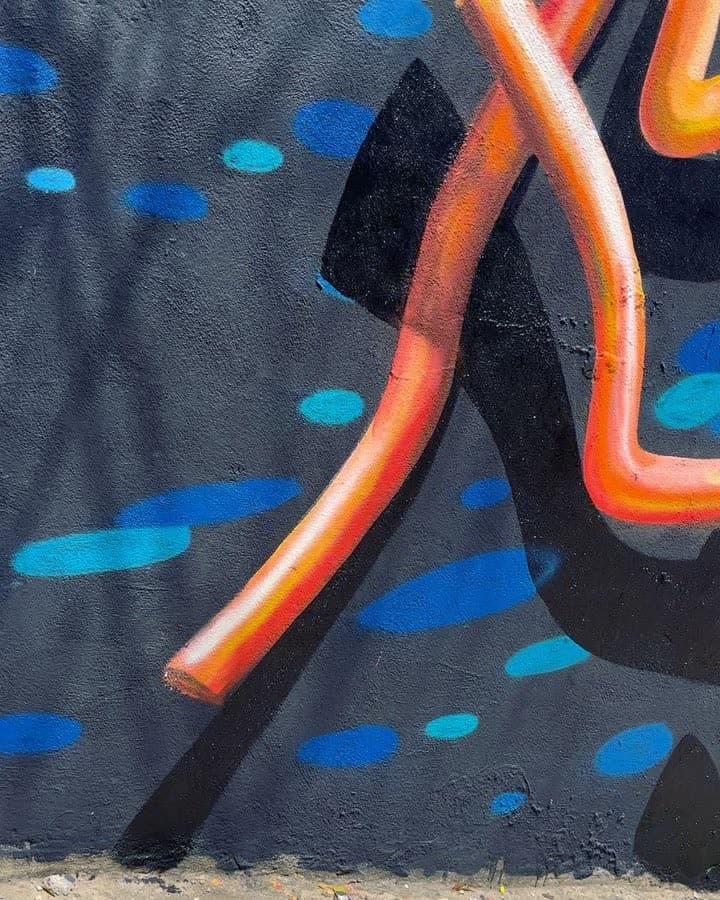 Por ahí dejando hijos en las calles de mi ciudad.