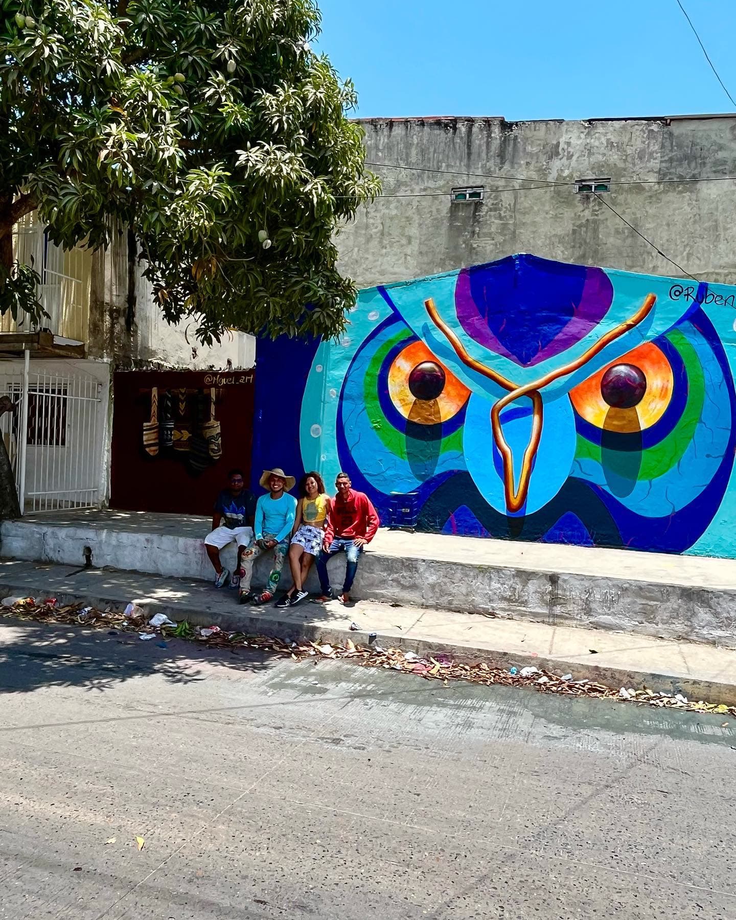 Sigo dejando ideas por ahí en las calles de mi quilla! (2 of 3)