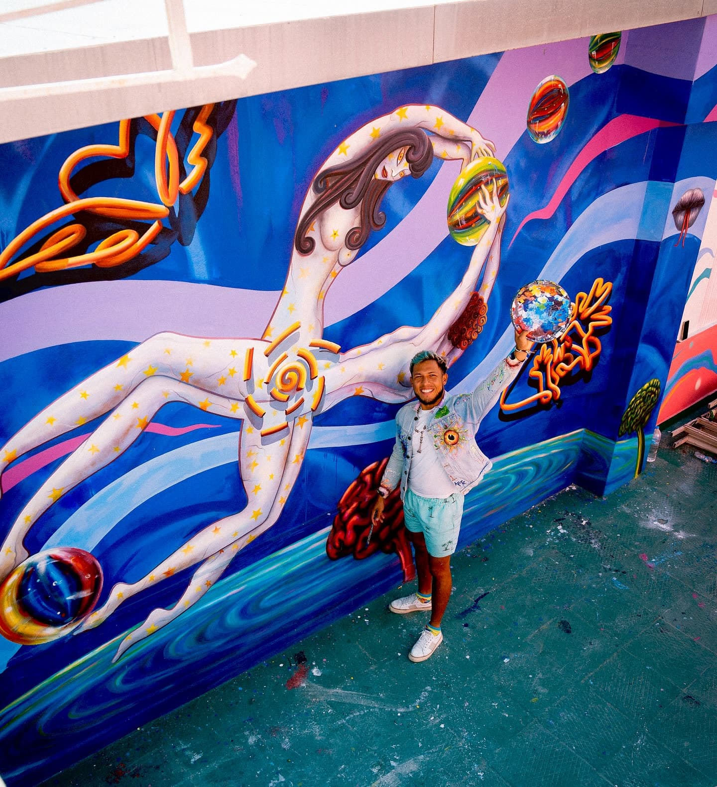 I share with you this mural inspired by my experiences at the Pink Palace. (1 of 2)