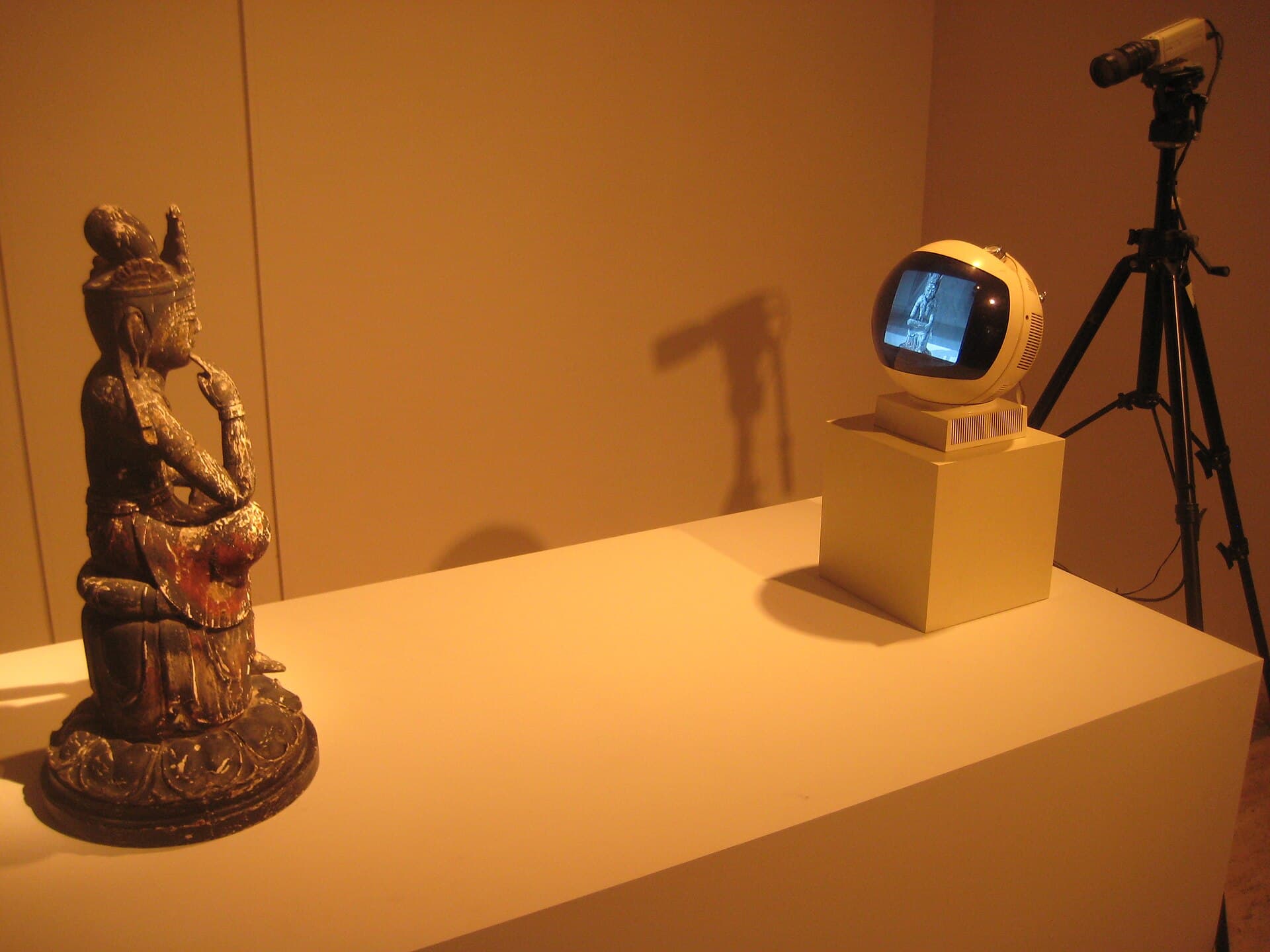 Nam June Paik - TV Buddha