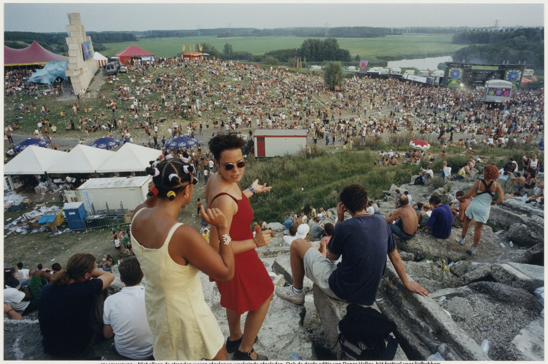 Dance Valley crowd panorama, 1997