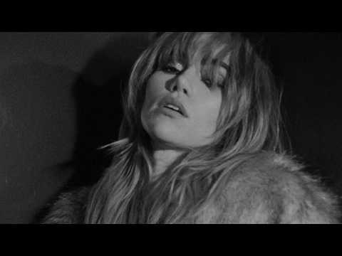Suki Waterhouse - Dream Woman
