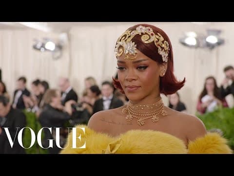 Rihanna Met Gala 2015 - Yellow Cape