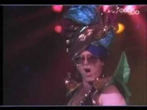 Elton John - Heartache All Over The World