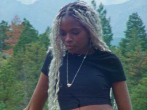 Hannah Jadagu - Gimme Time