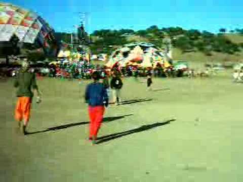Boom Festival 2004 - walking on day