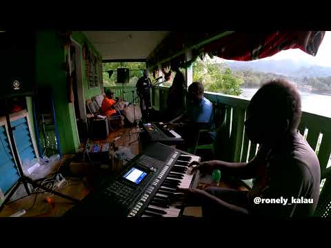 Oldies band frim Telina village, Marovo lagoon, Solomon Islands🇸🇧
