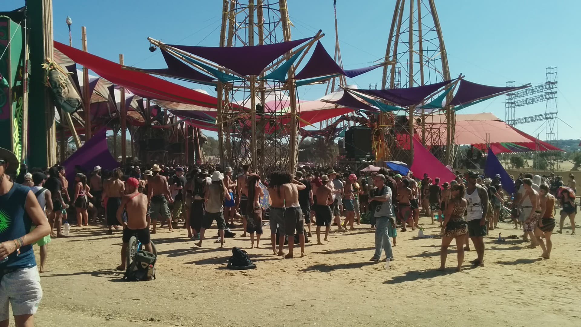 Afternoon crowd below the masts and sails, Boom 2014