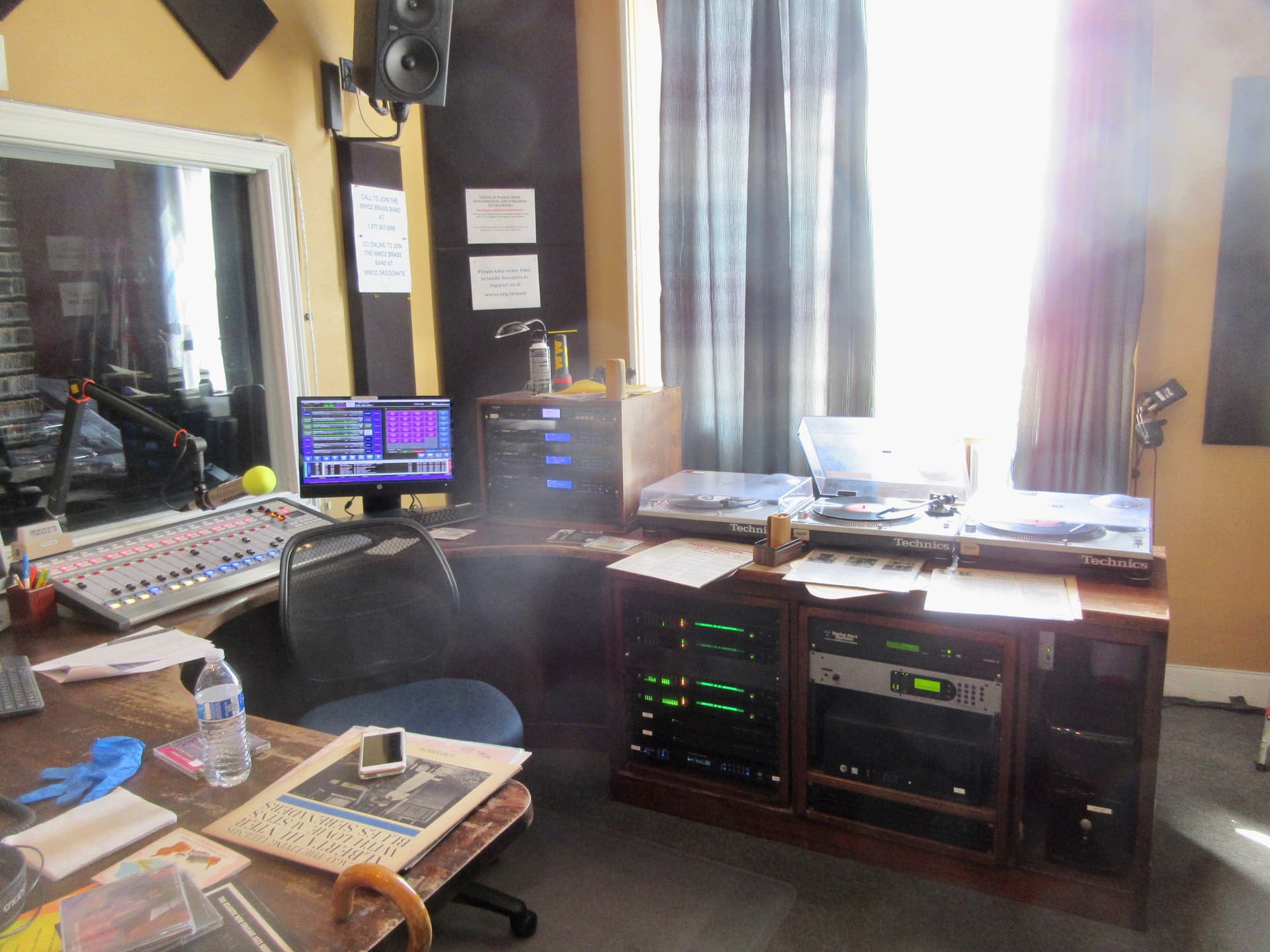 Radio WWOZ Studios New Orleans June 2021 - Air studio, turntables in use