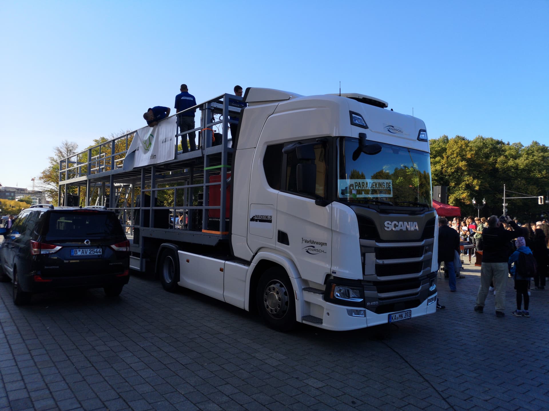 Love World Peace Parade 2019 091