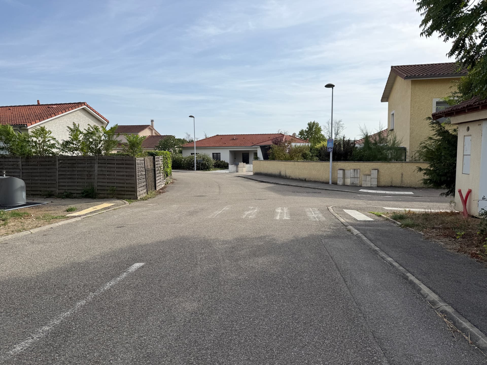 Rue Commandant Cousteau at Bourg-en-Bresse