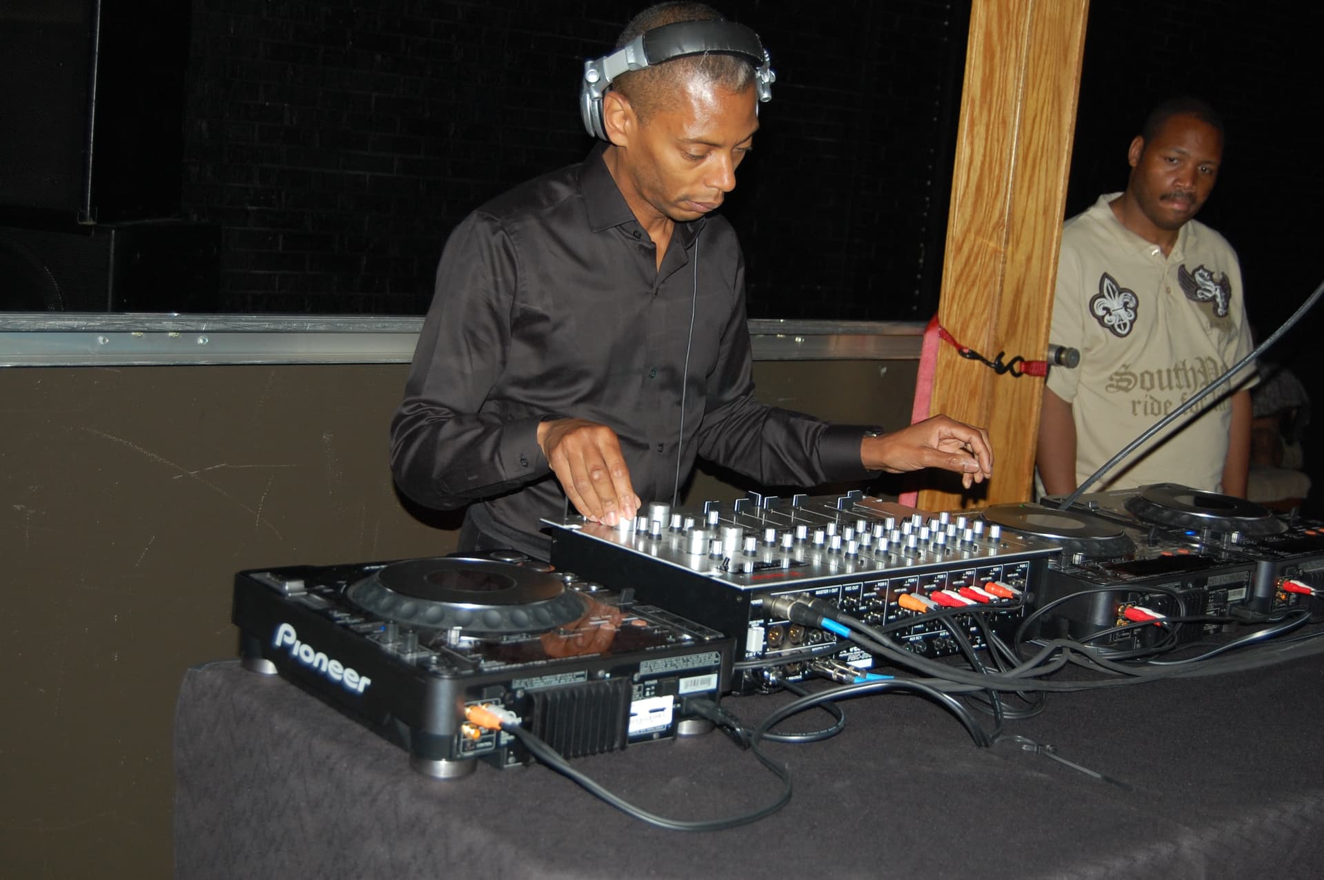 Underground Resistance - 2010 - 10 Critics in Detroit DSC 3728 (4719470089)